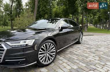 Седан Audi A8 2021 в 