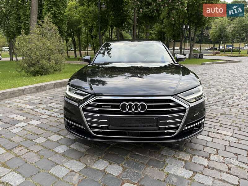 Седан Audi A8 2021 в Киеве