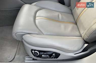 Седан Audi A8 2013 в 
