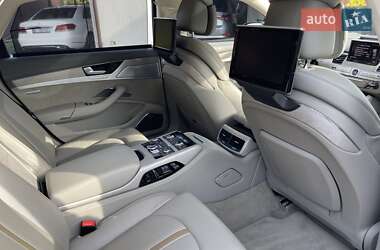 Седан Audi A8 2013 в 