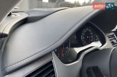 Седан Audi A8 2013 в 