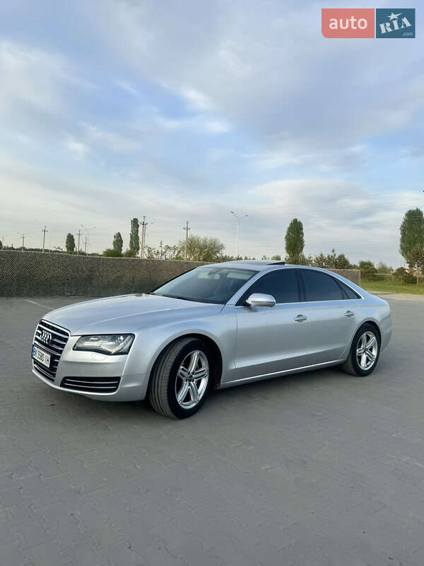 Audi A8 2012