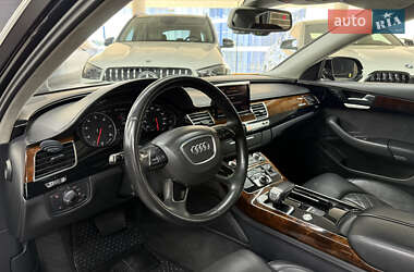 Седан Audi A8 2013 в 