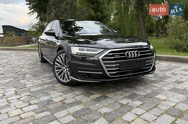 Седан Audi A8 2021 в 