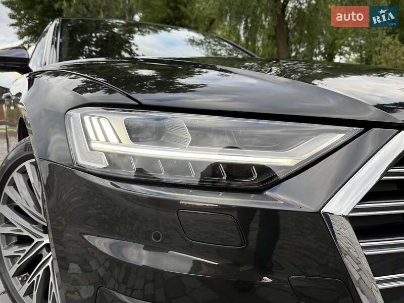 Седан Audi A8 2021 в Киеве