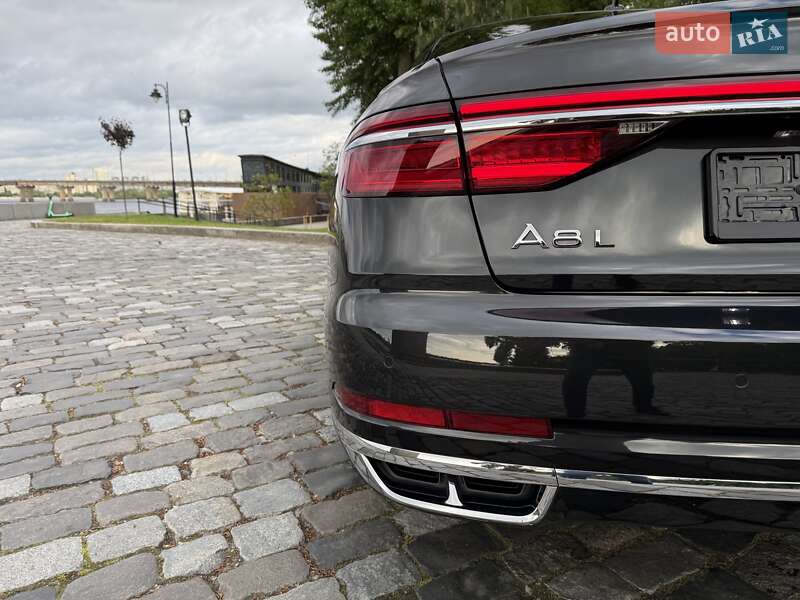 Седан Audi A8 2021 в Киеве