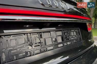 Седан Audi A8 2021 в 