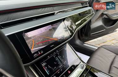 Седан Audi A8 2021 в 