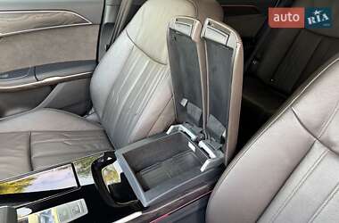 Седан Audi A8 2021 в 