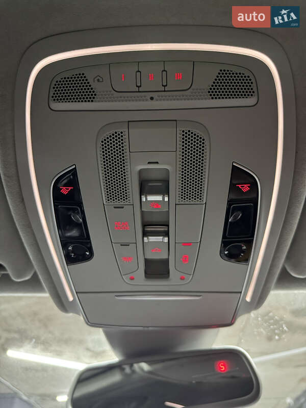 Седан Audi A8 2016 в Одессе