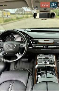 Седан Audi A8 2015 в 