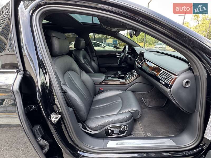 Седан Audi A8 2015 в Дніпрі