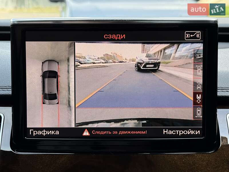 Седан Audi A8 2015 в Дніпрі