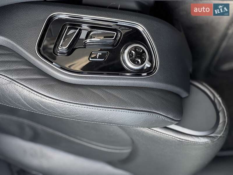 Седан Audi A8 2015 в Дніпрі
