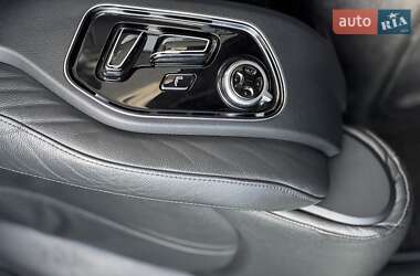 Седан Audi A8 2015 в 