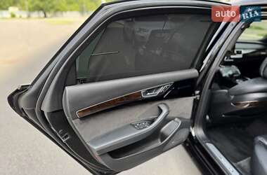 Седан Audi A8 2015 в 