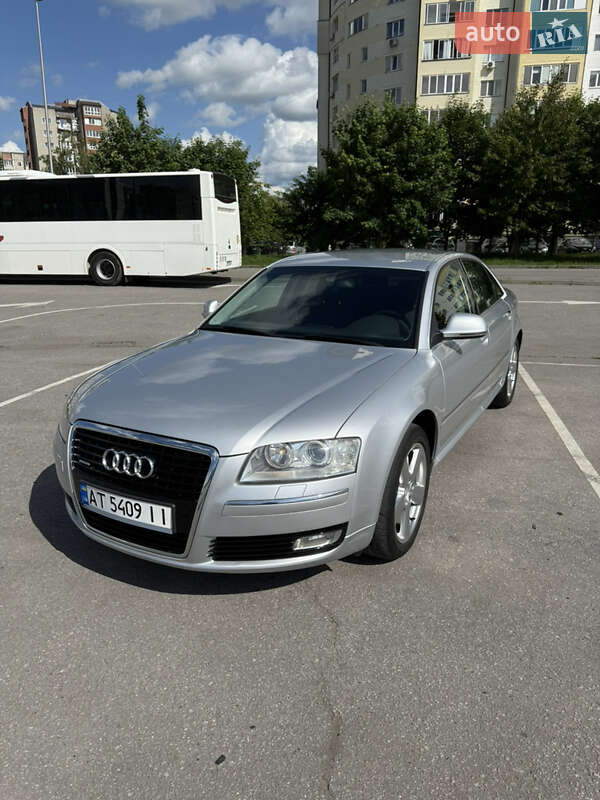 Седан Audi A8 2009 в Івано-Франківську