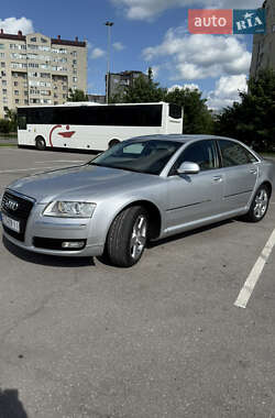 Седан Audi A8 2009 в 