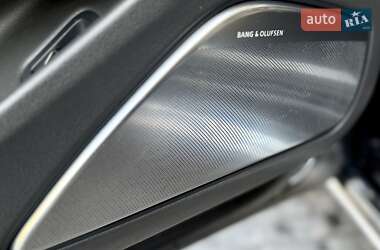Седан Audi A8 2013 в 