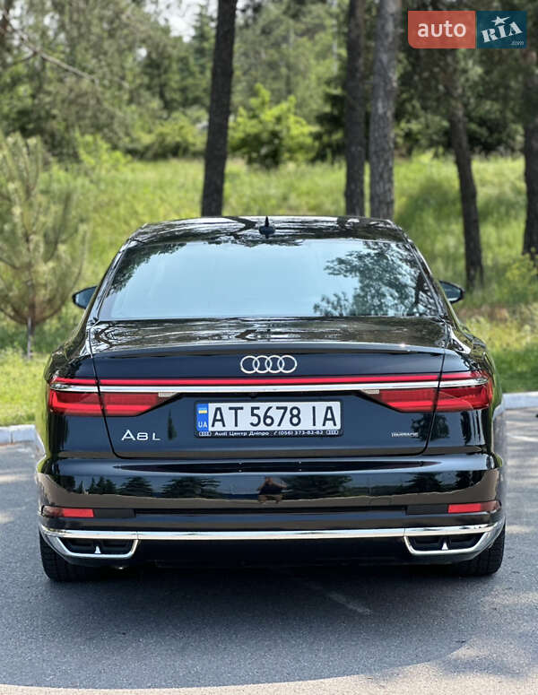 Седан Audi A8 2021 в Киеве