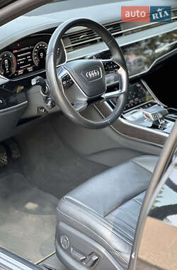 Седан Audi A8 2021 в 
