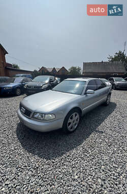 Седан Audi A8 1997 в 