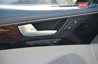 Седан Audi A8 2010 в 