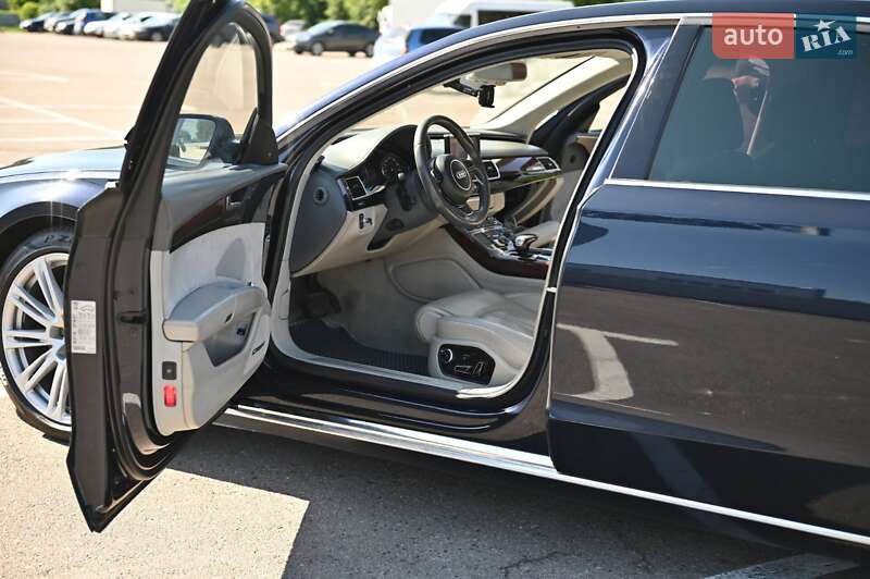 Седан Audi A8 2010 в Рівному