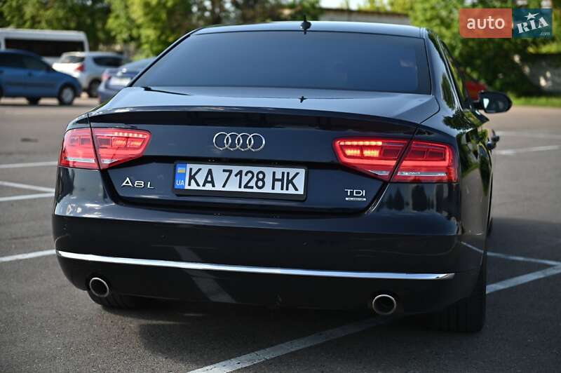 Седан Audi A8 2010 в Рівному