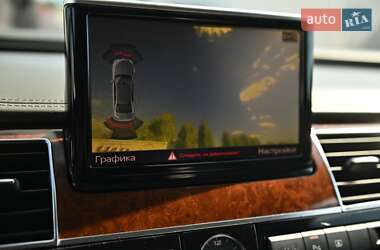 Седан Audi A8 2010 в 