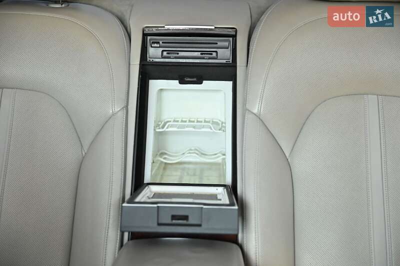 Седан Audi A8 2010 в Рівному