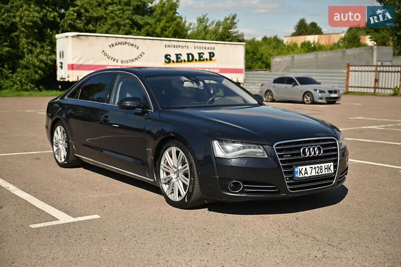 Седан Audi A8 2010 в Рівному