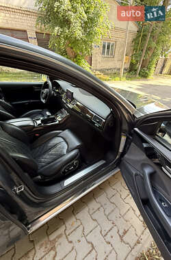 Седан Audi A8 2014 в 