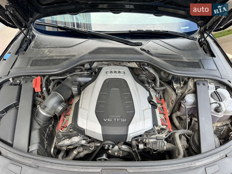 Седан Audi A8 2017 в Киеве