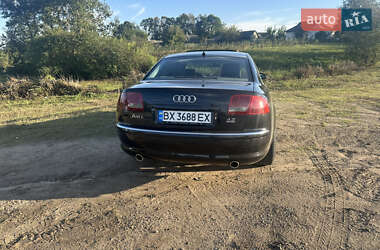 Седан Audi A8 2004 в 