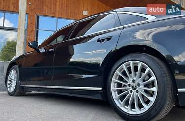 Седан Audi A8 2021 в 