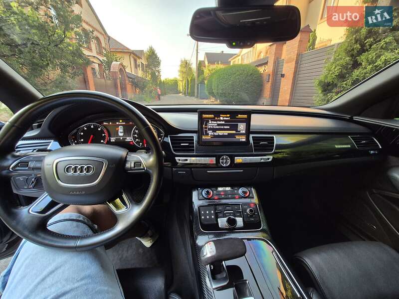 Седан Audi A8 2014 в Кривом Роге
