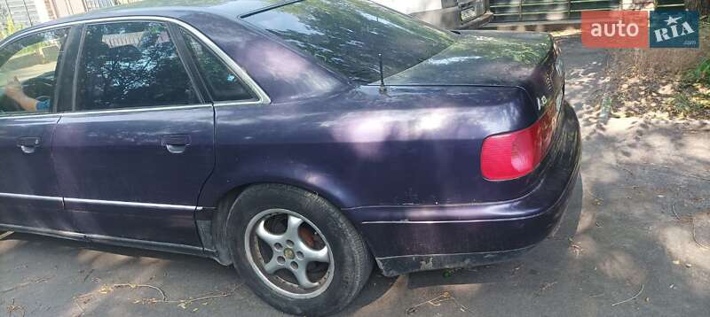 Седан Audi A8 1997 в Дніпрі