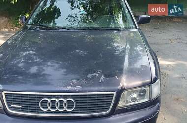 Седан Audi A8 1997 в 