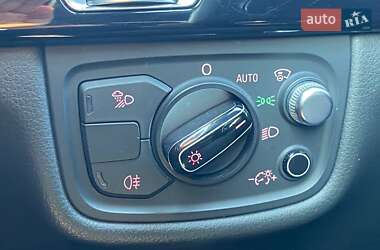 Седан Audi A8 2017 в 