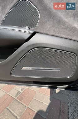 Седан Audi A8 2012 в 