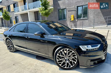 Седан Audi A8 2018 в 