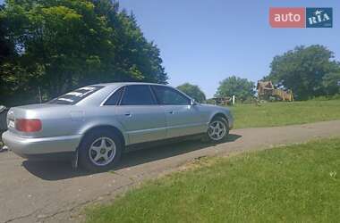 Седан Audi A8 1997 в 
