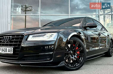 Седан Audi A8 2013 в 