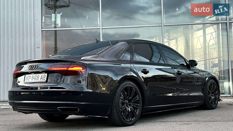 Седан Audi A8 2013 в Запорожье