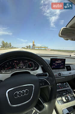 Седан Audi A8 2013 в 