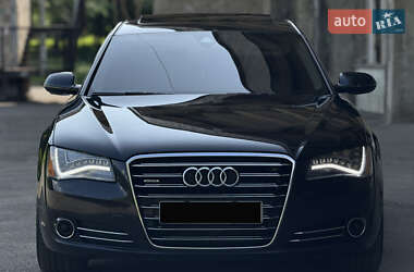 Седан Audi A8 2013 в 