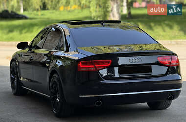 Седан Audi A8 2013 в 