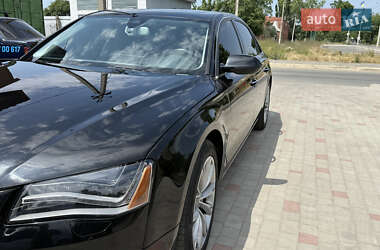 Седан Audi A8 2013 в 