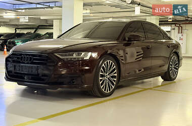 Седан Audi A8 2018 в 